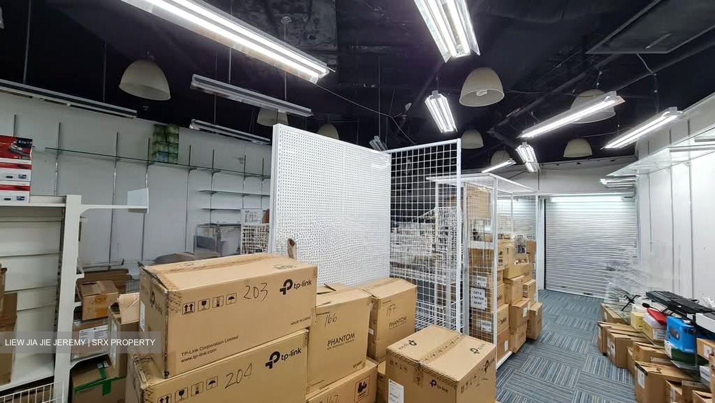 Sim Lim Square (D7), Retail #581159351